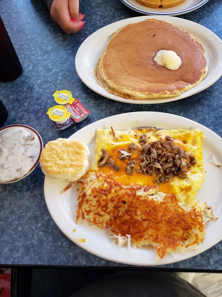Sausage and Mushrooms Omelet